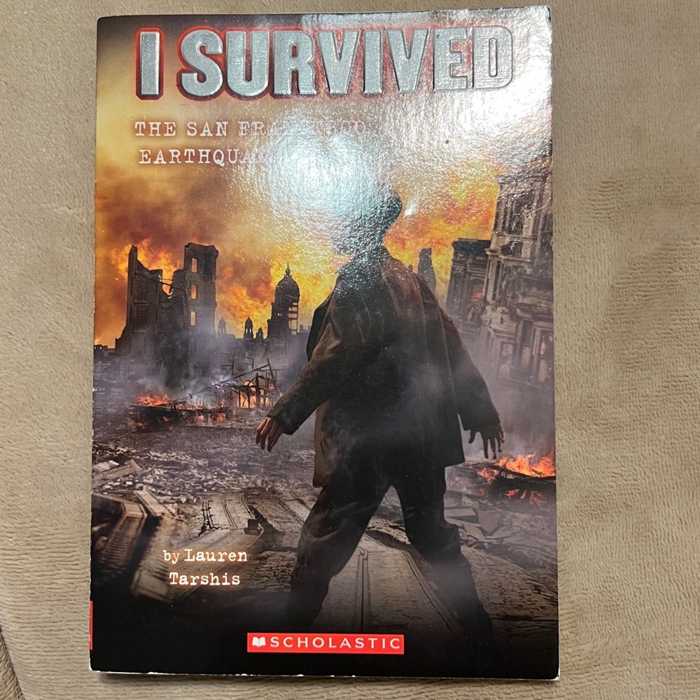 I Survived Book Collection - Picture 6 of 10